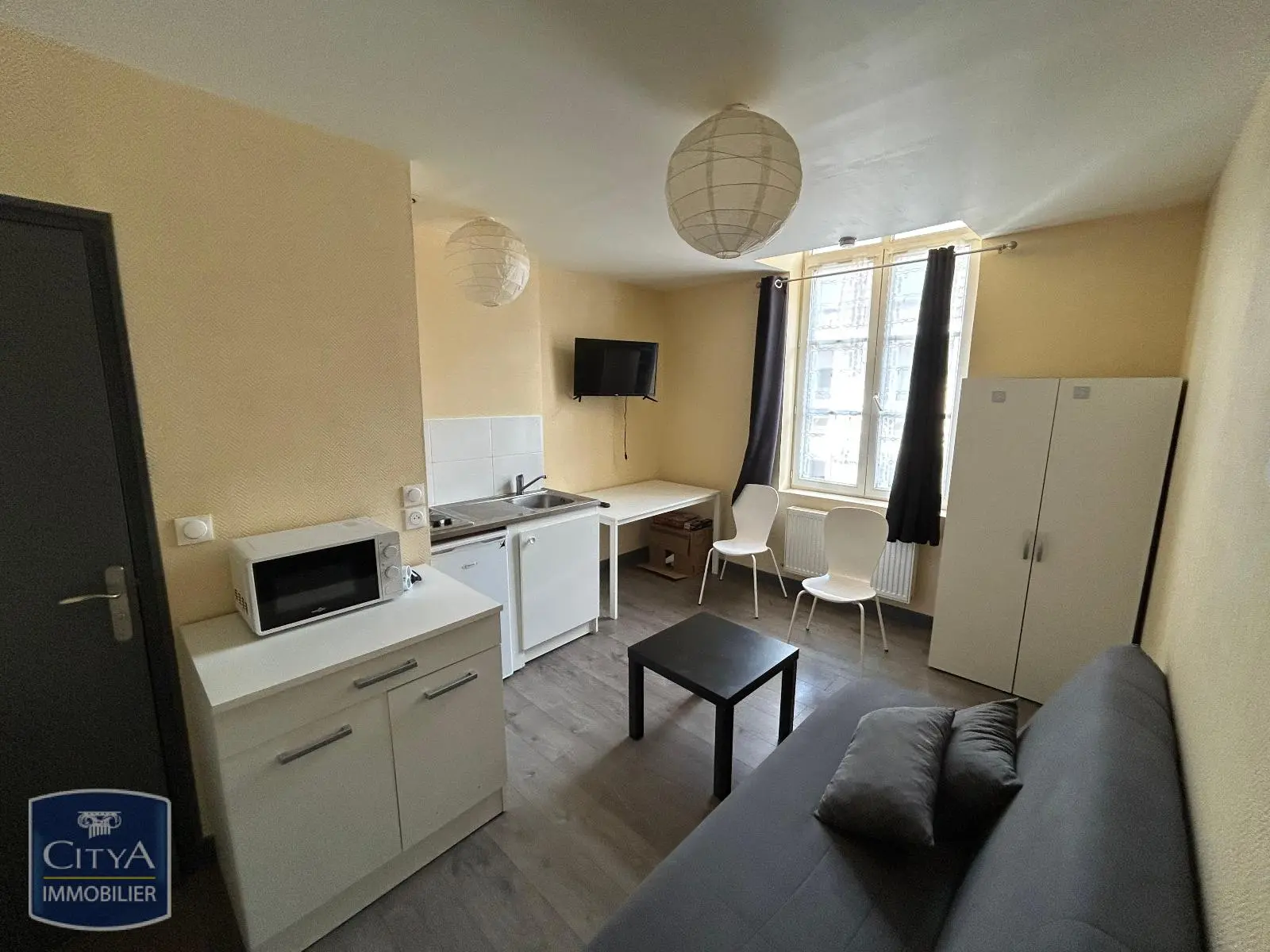 Photo 1 Appartement 1 pièce 20m²