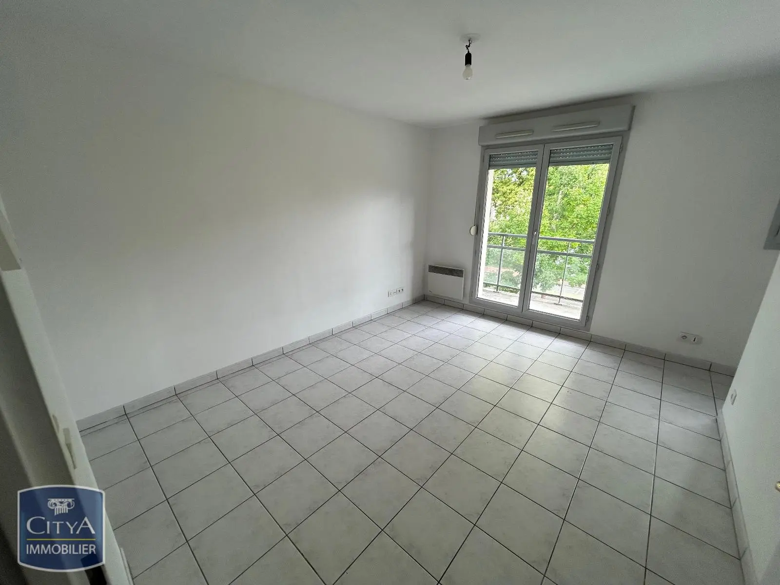 Photo 1 Appartement 1 pièce 27.95m²