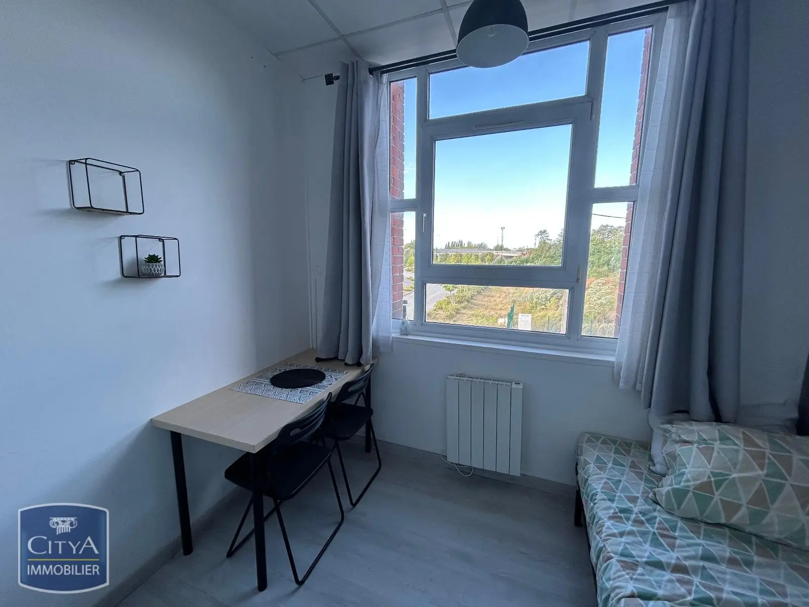 Photo 2 Appartement 1 pièce 9.78m²