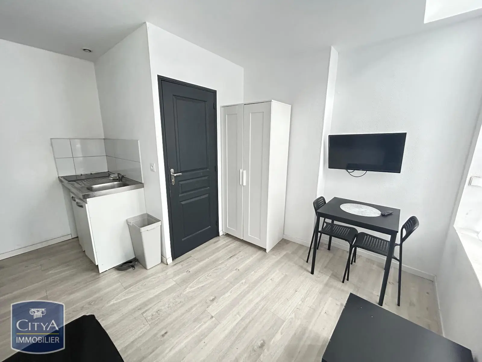 Photo 3 Appartement 1 pièce 15.67m²