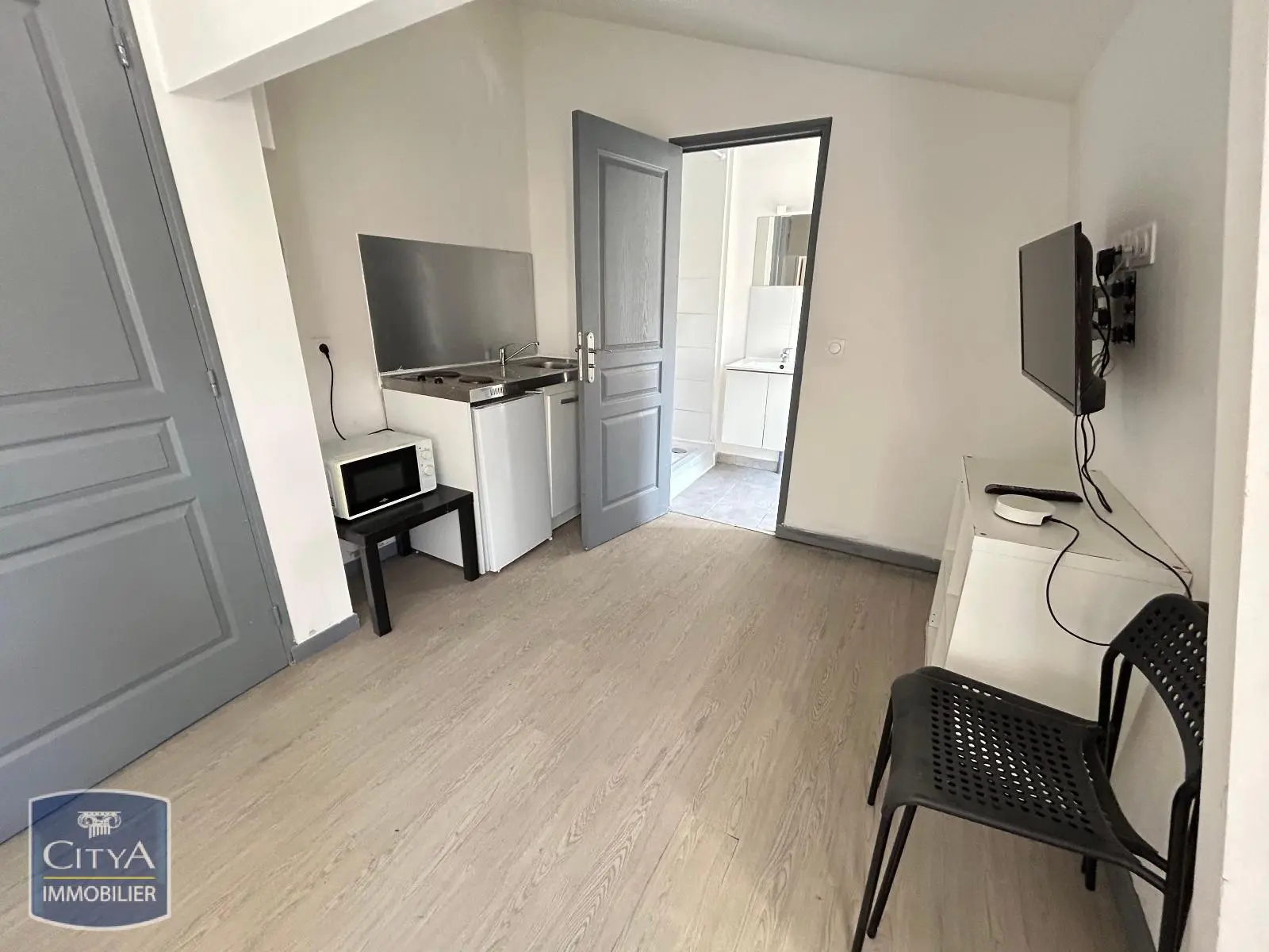 Photo 2 Appartement 1 pièce 16m²