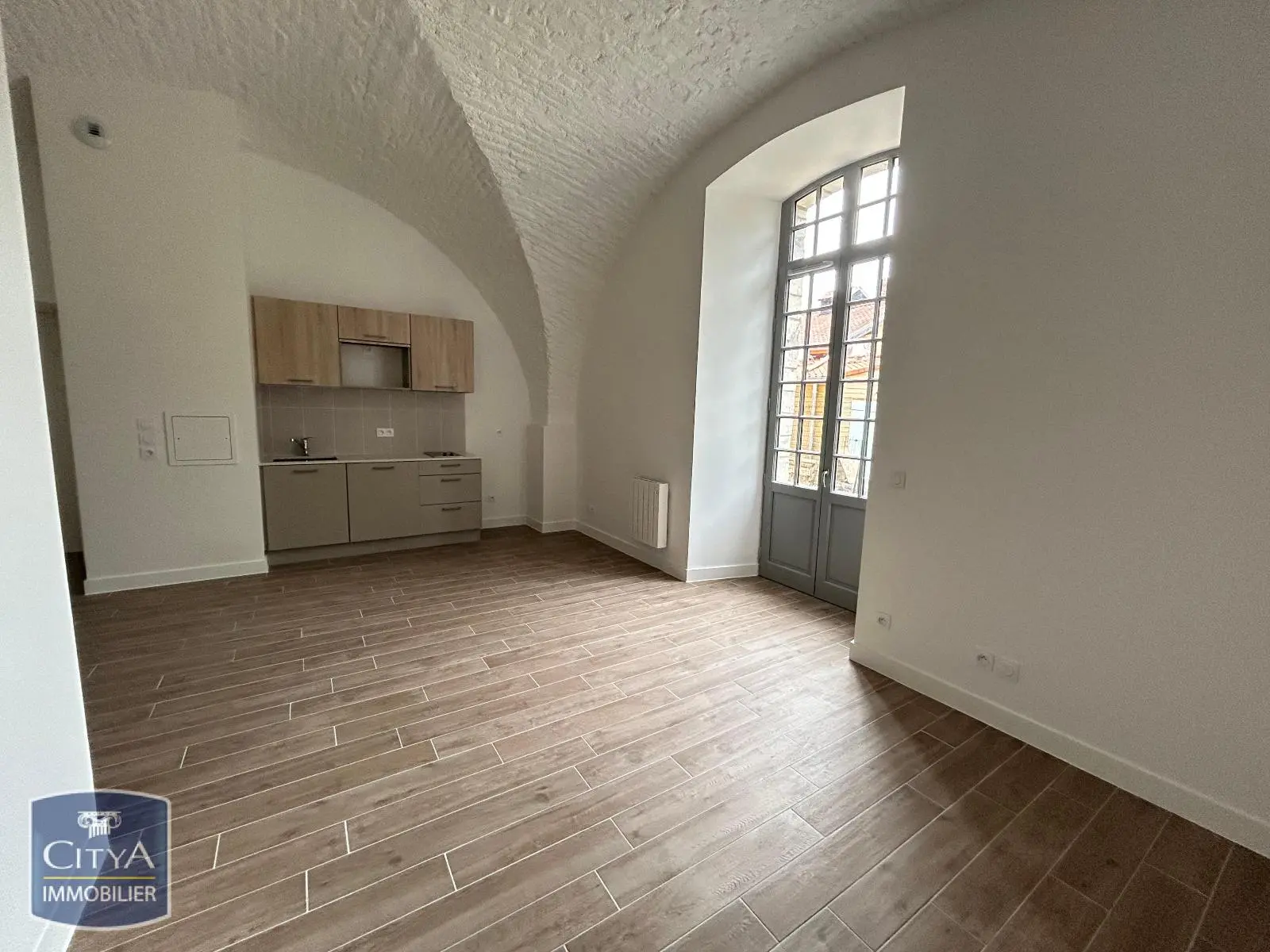 Photo 1 Appartement 1 pièce 40.08m²