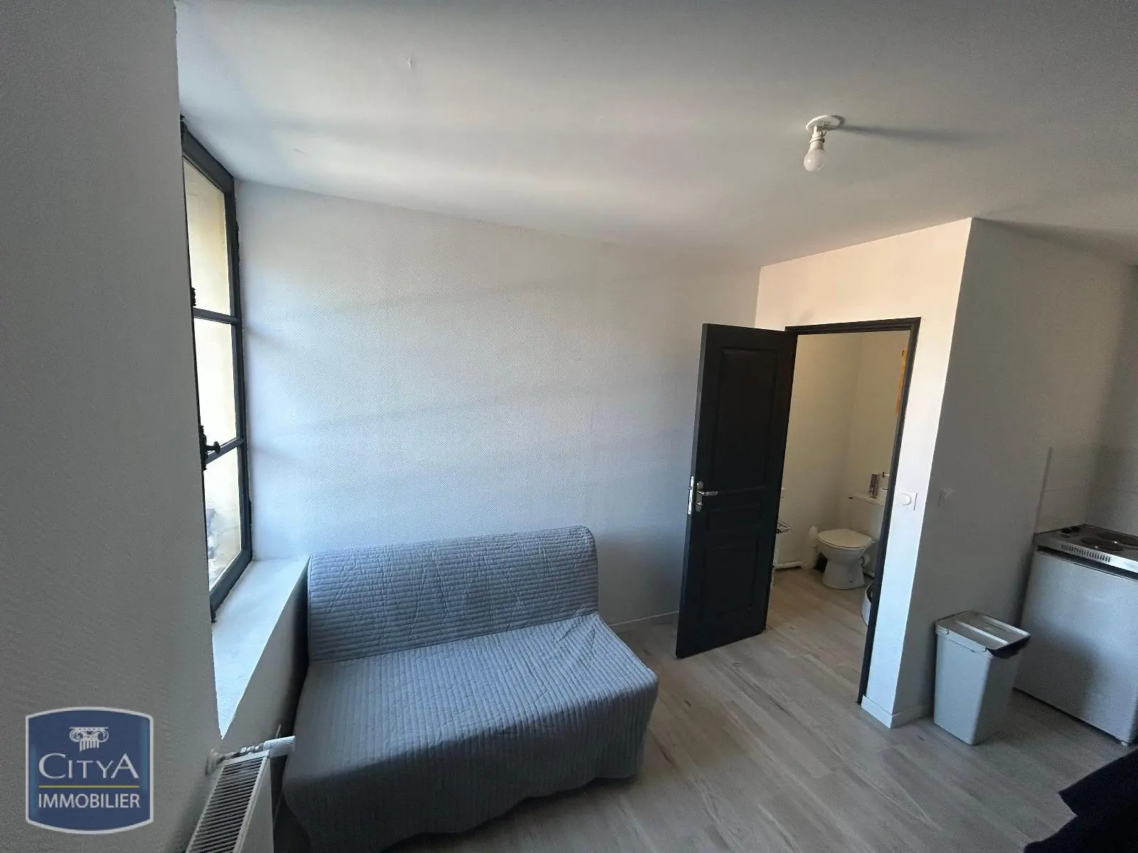 Photo 2 Appartement 1 pièce 18m²