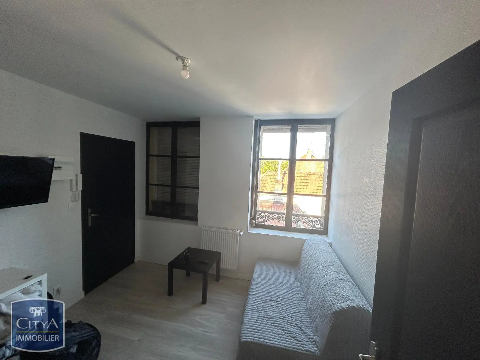 Photo 1 Appartement 1 pièce 18m²