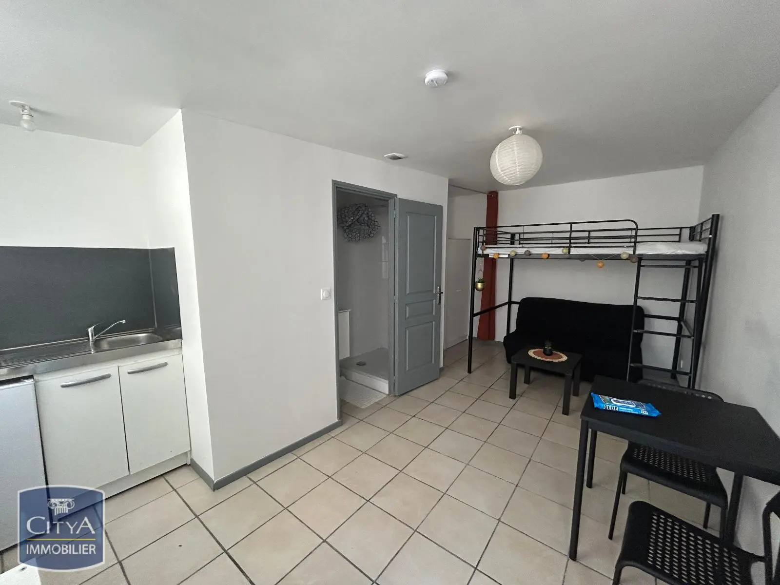 Photo 1 Appartement 1 pièce 25m²