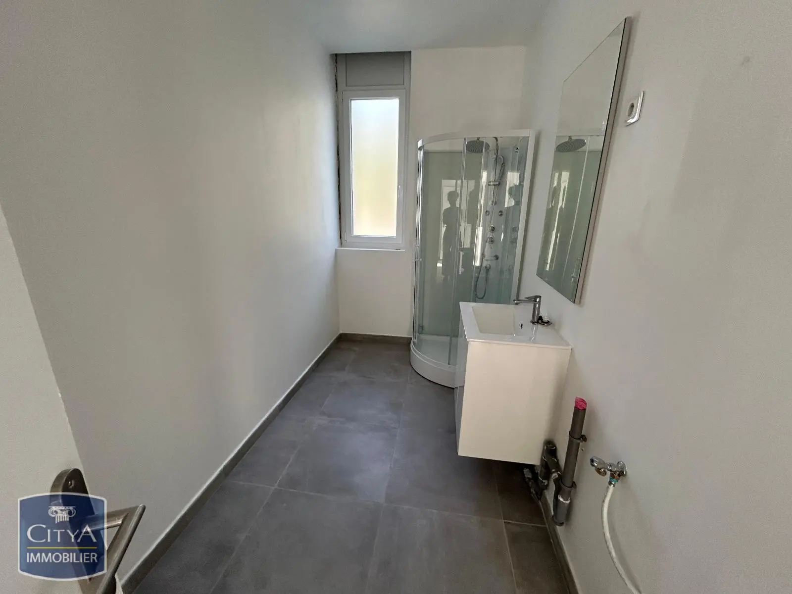 Location T2 ELEU-DIT-LEAUWETTE