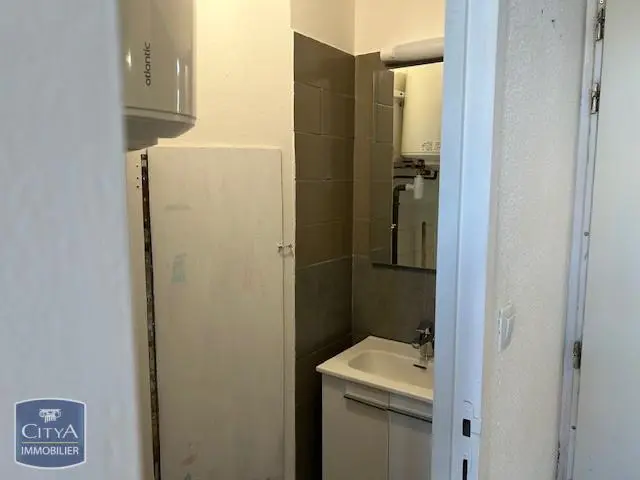 Photo 2 Appartement 1 pièce 13.67m²