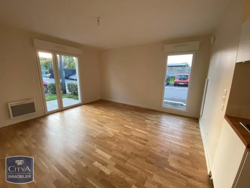 Photo 2 Appartement 1 pièce 33.01m²