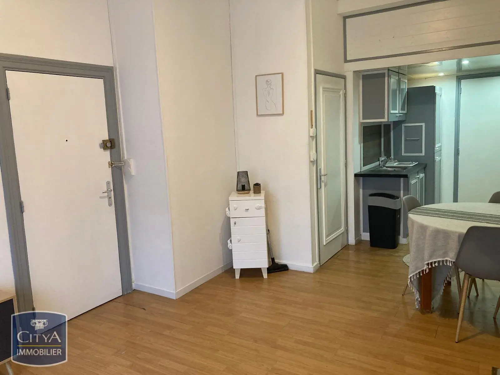 Photo 7 Appartement 1 pièce 37m²