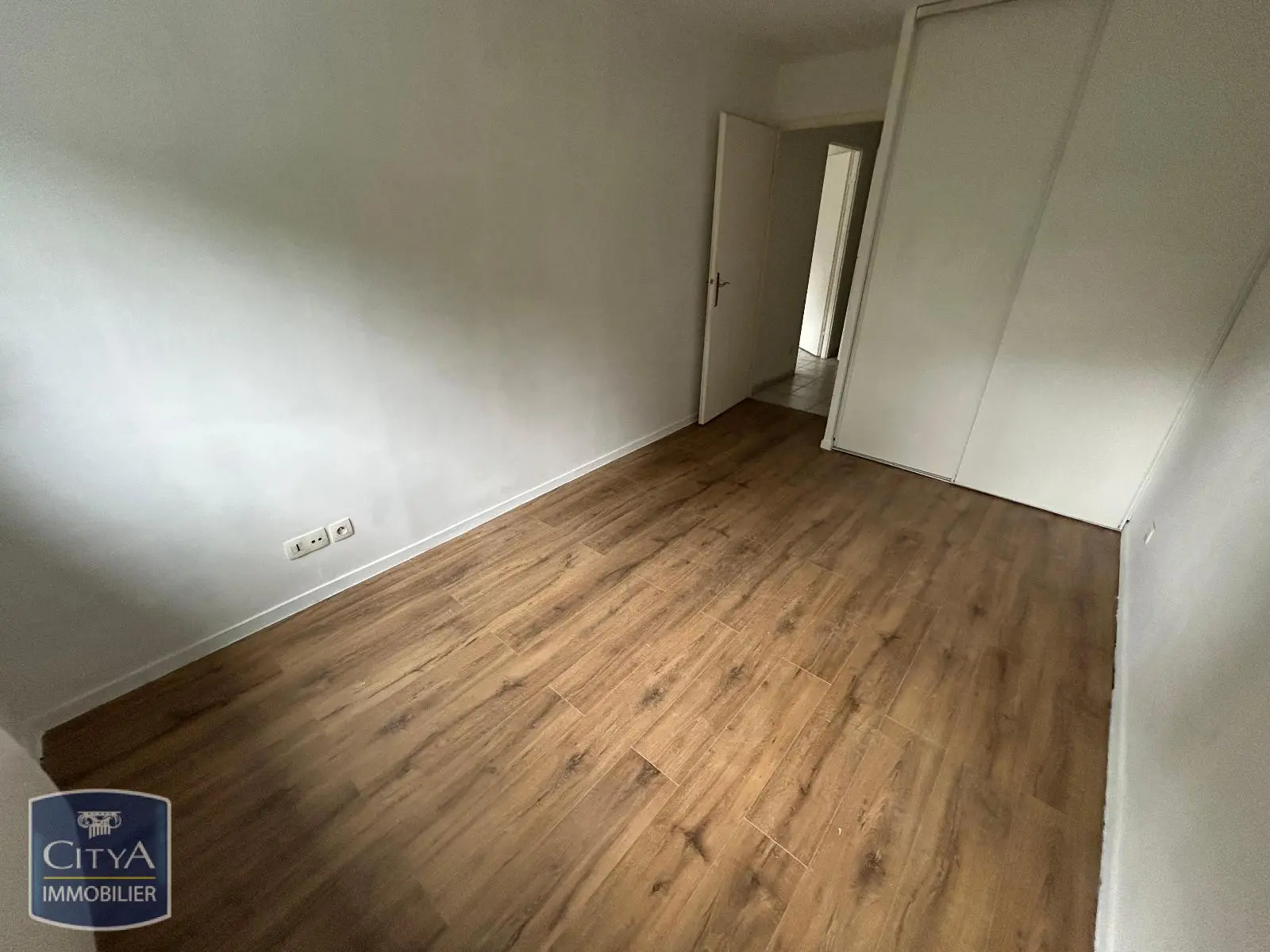location T2 Douai