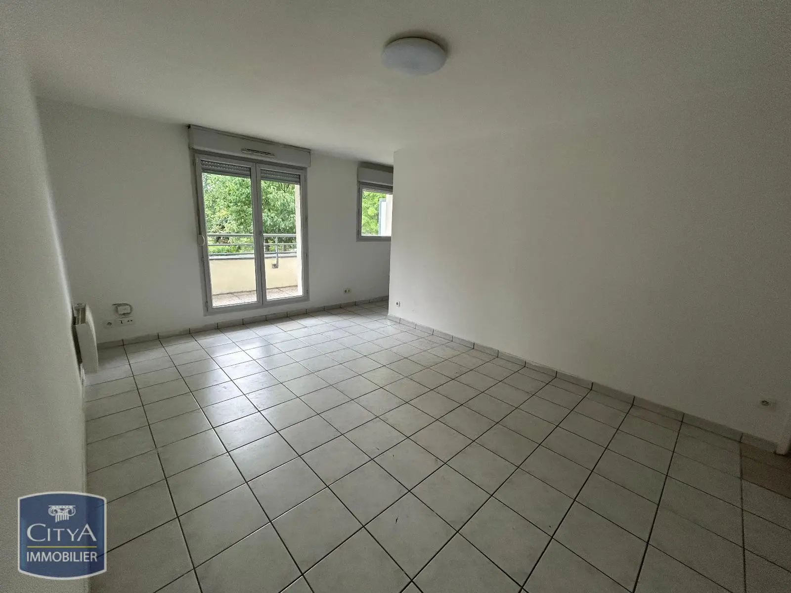 location T2 Douai