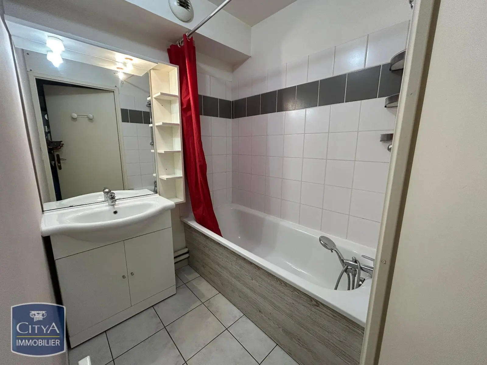 location T2 Douai