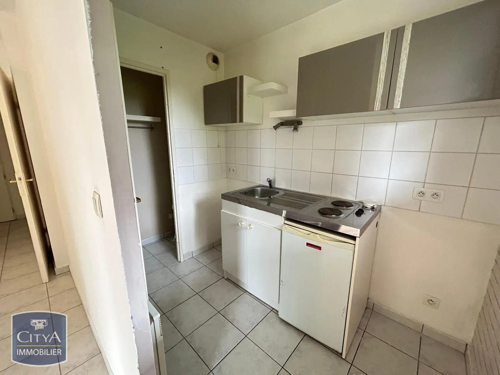 Photo 2 Appartement 1 pièce 30.1m²