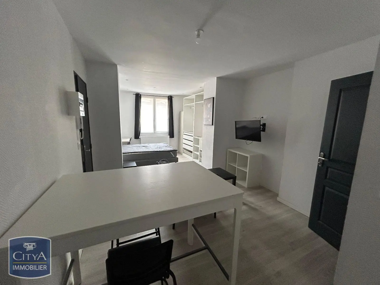 Photo 1 Appartement 1 pièce 30m²