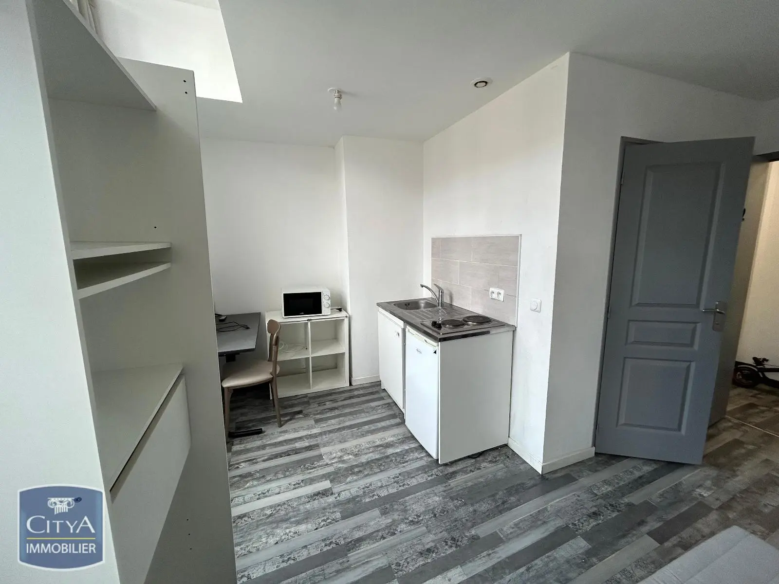 Photo 3 Appartement 1 pièce 15.67m²