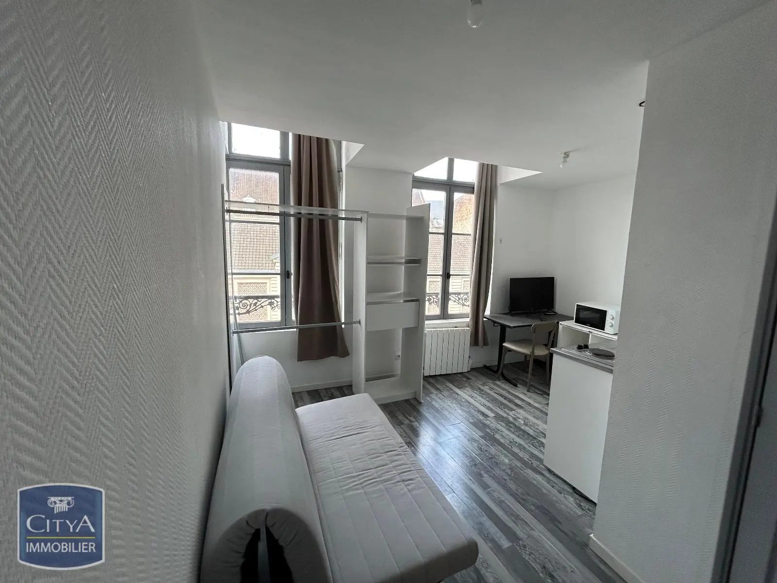 Photo 1 Appartement 1 pièce 15.67m²