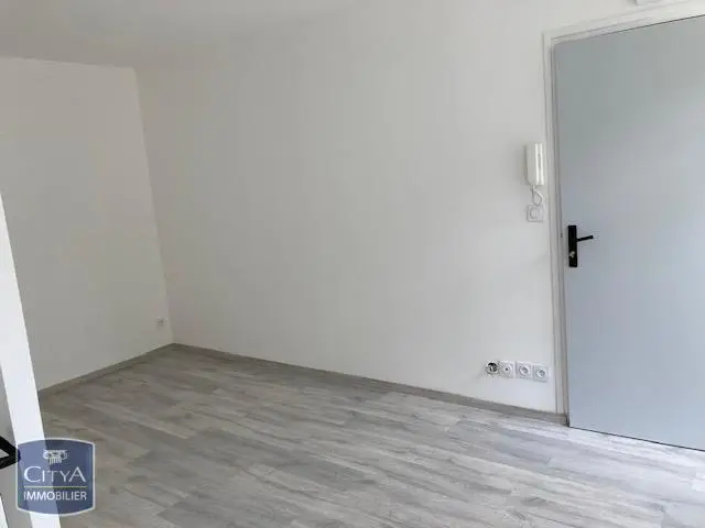 Photo 2 Appartement 1 pièce 20.51m²
