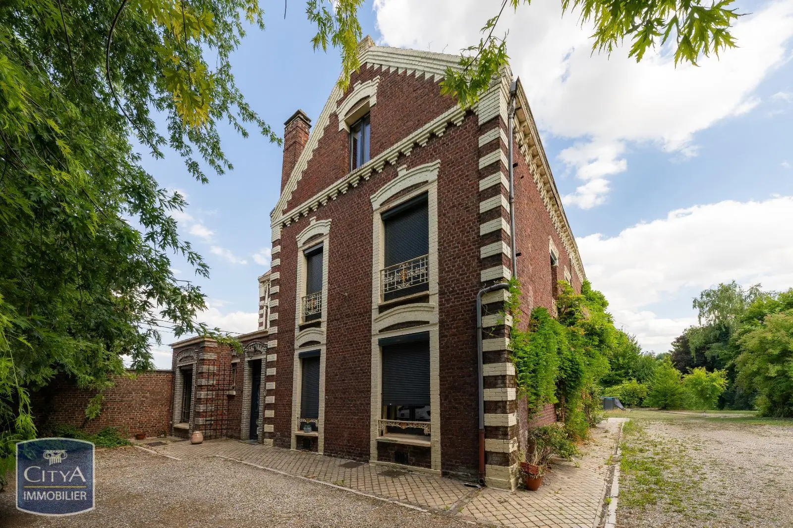 Photo 13 Maison 14 pièces 300m²