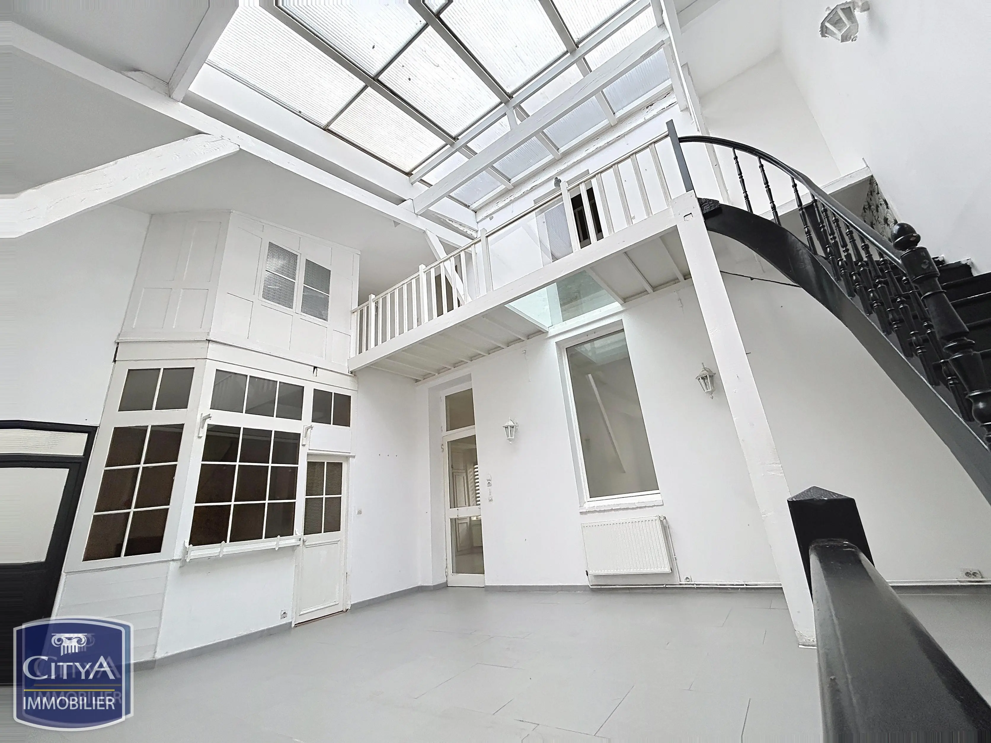 Photo 2 Maison 7 pièces 265m²