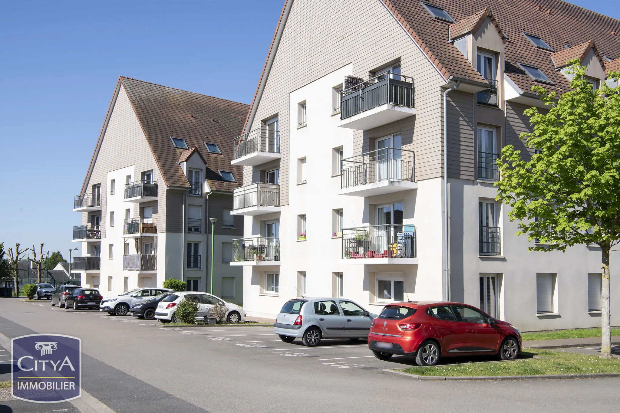 Photo 1 Appartement 4 pièces 100.38m²