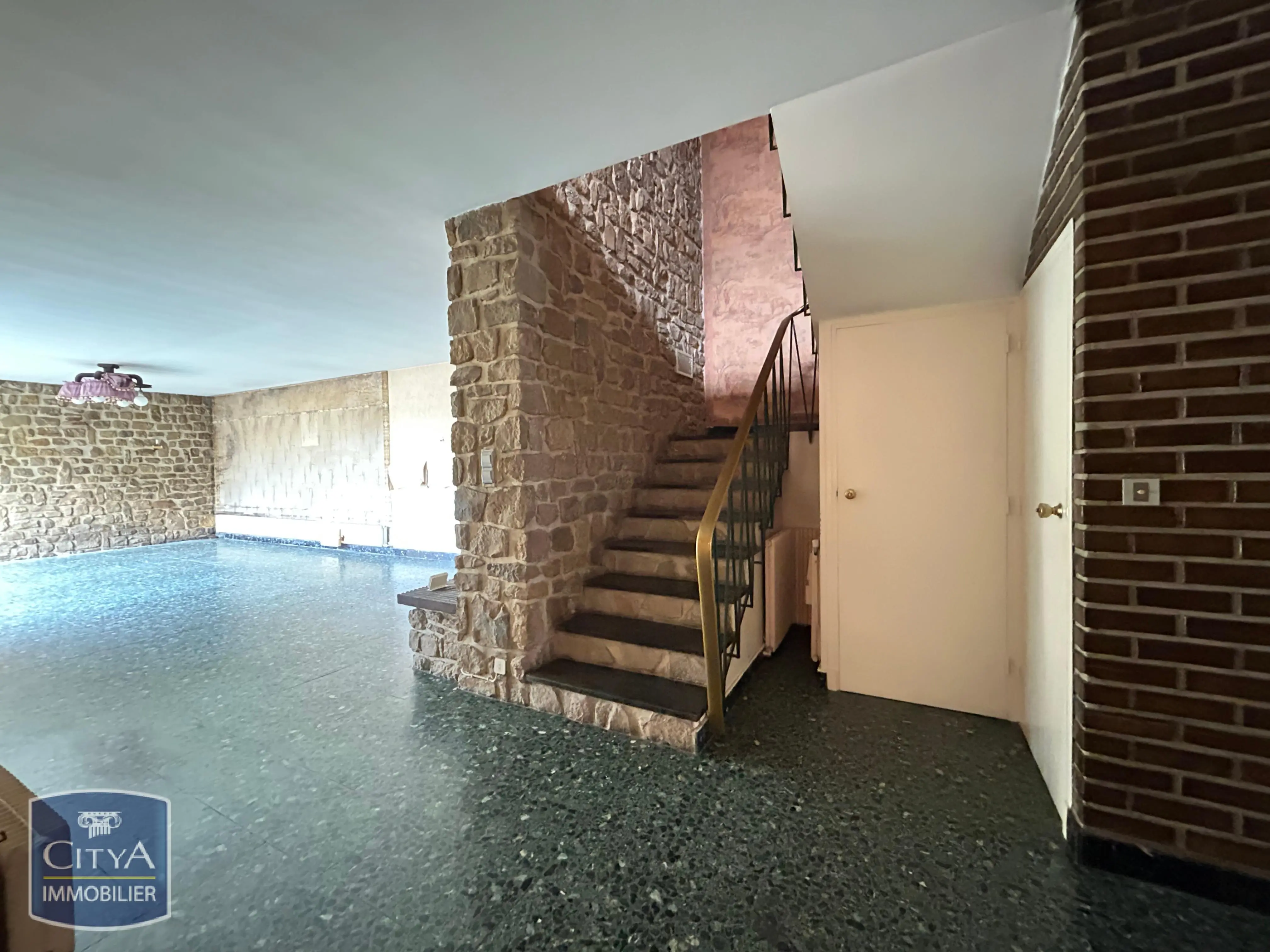 Photo 6 Maison 6 pièces 165m²