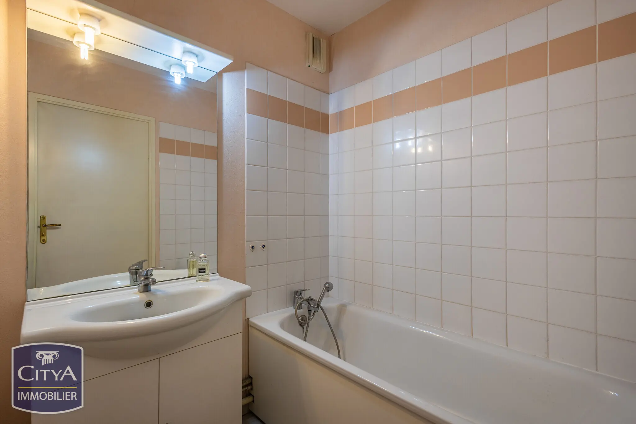 Photo 10 Appartement 2 pièces 51m²