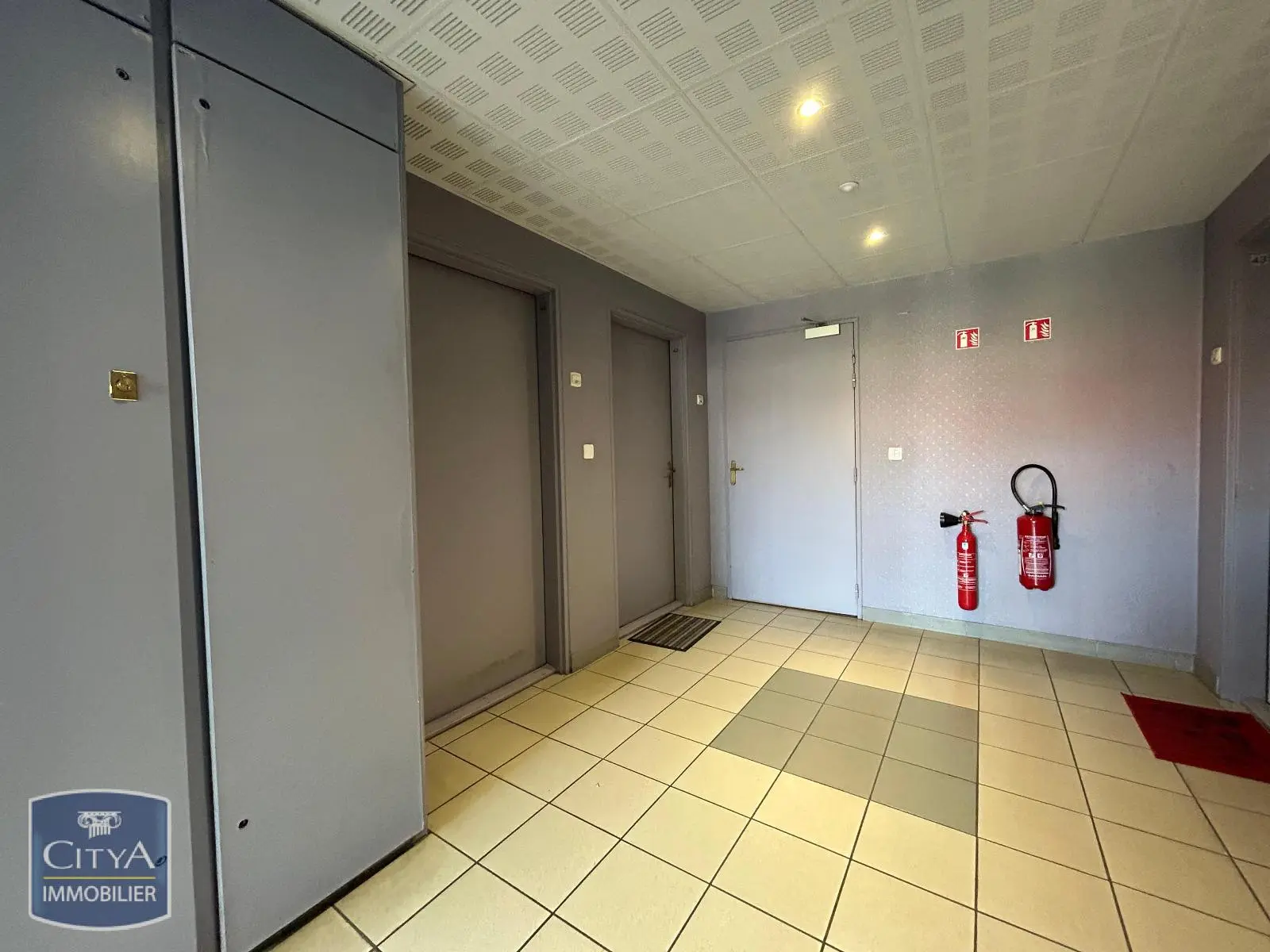 Photo 2 Appartement 1 pièce 33.65m²