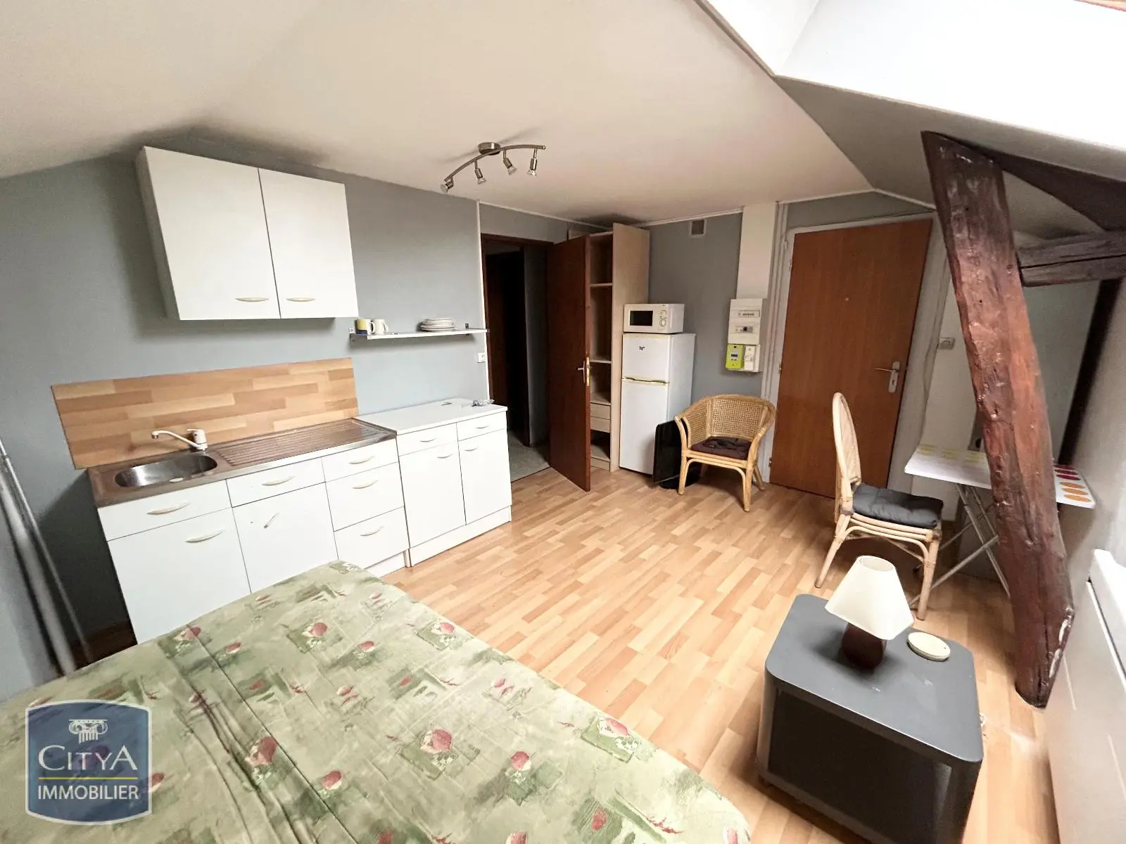 Photo 1 Appartement 1 pièce 21.5m²