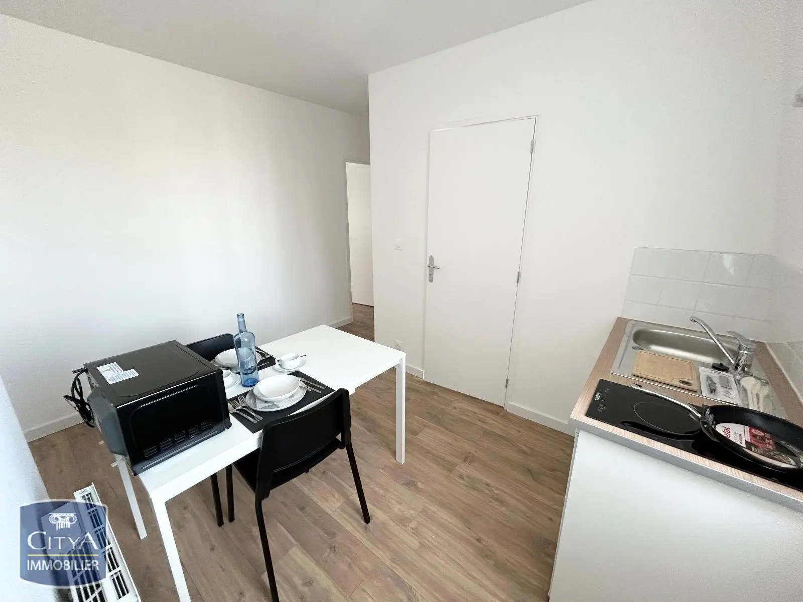 Photo 2 Appartement 2 pièces 20.1m²