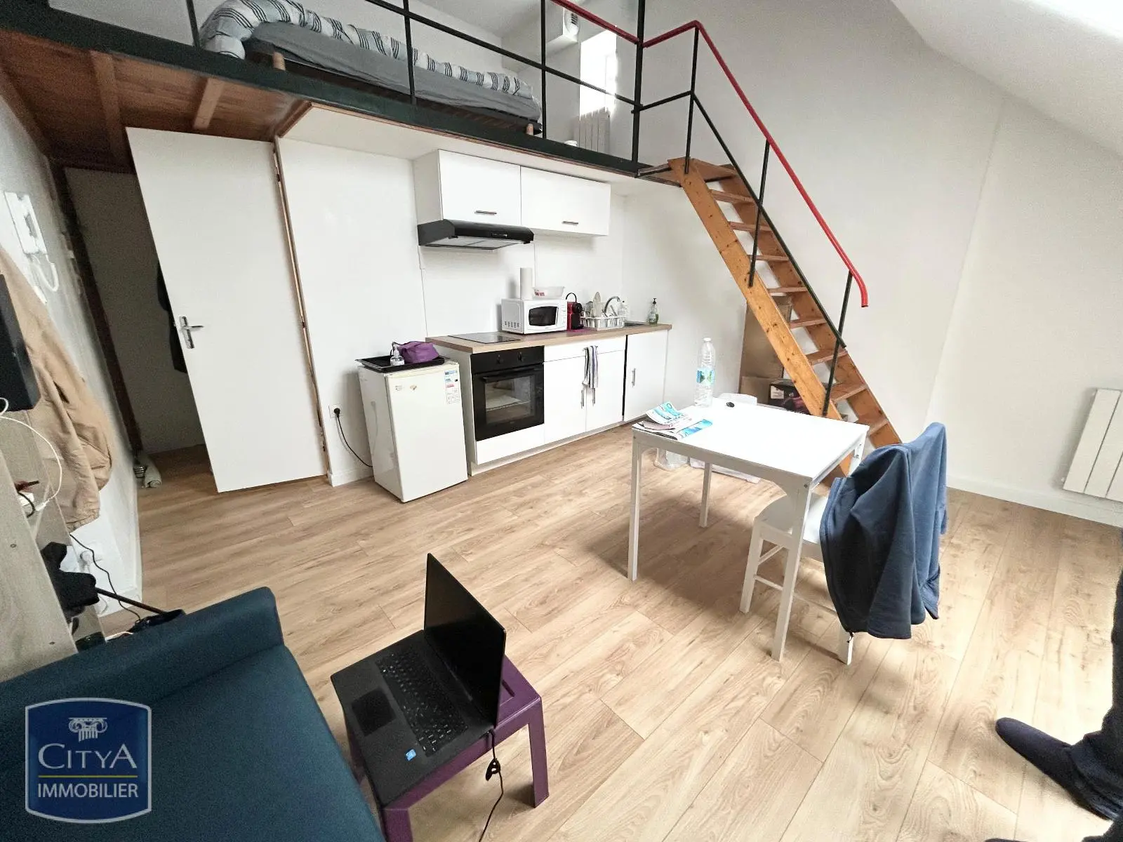 Photo 1 Appartement 1 pièce 33m²