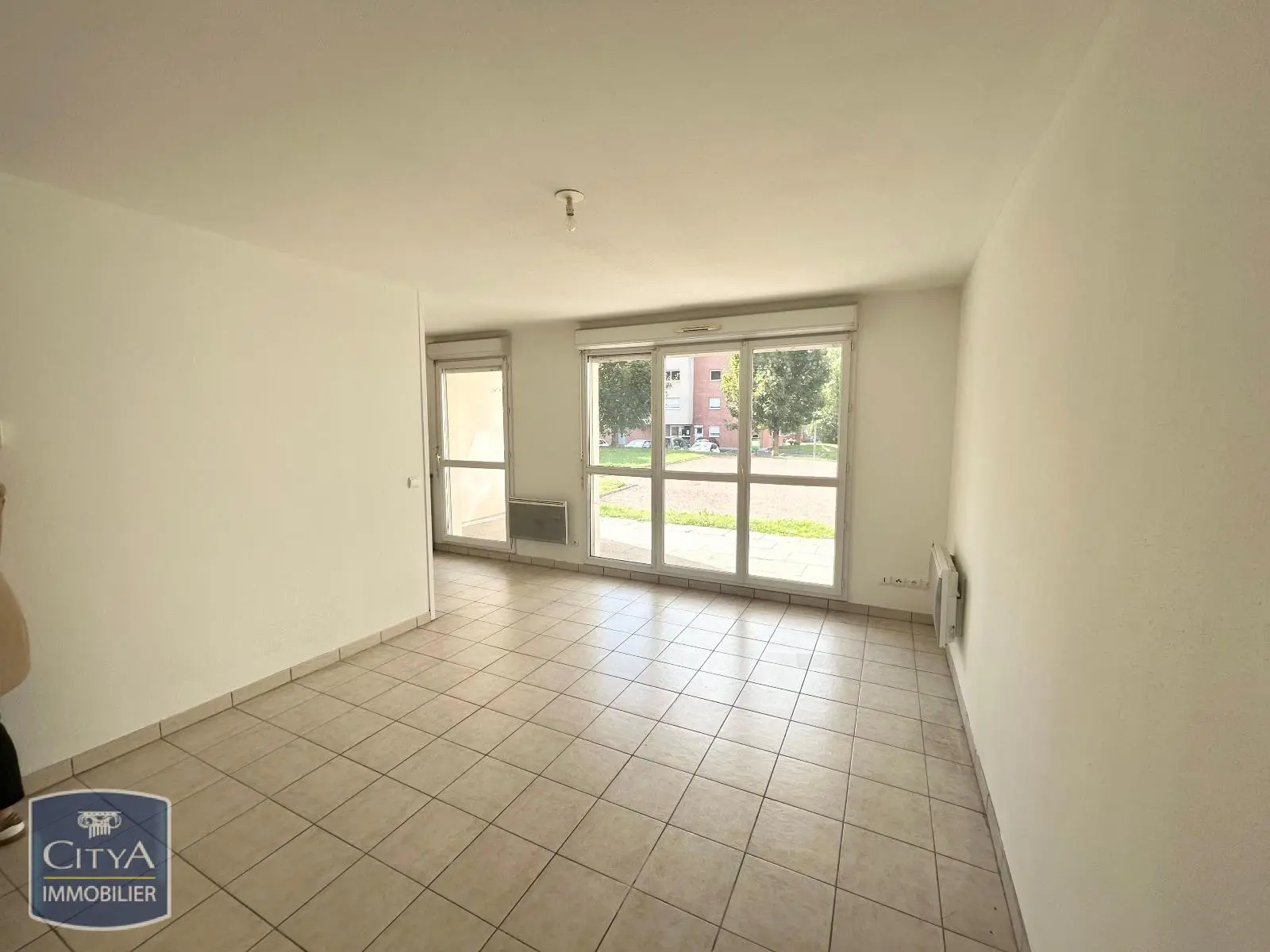 Photo 1 Appartement 1 pièce 27.18m²