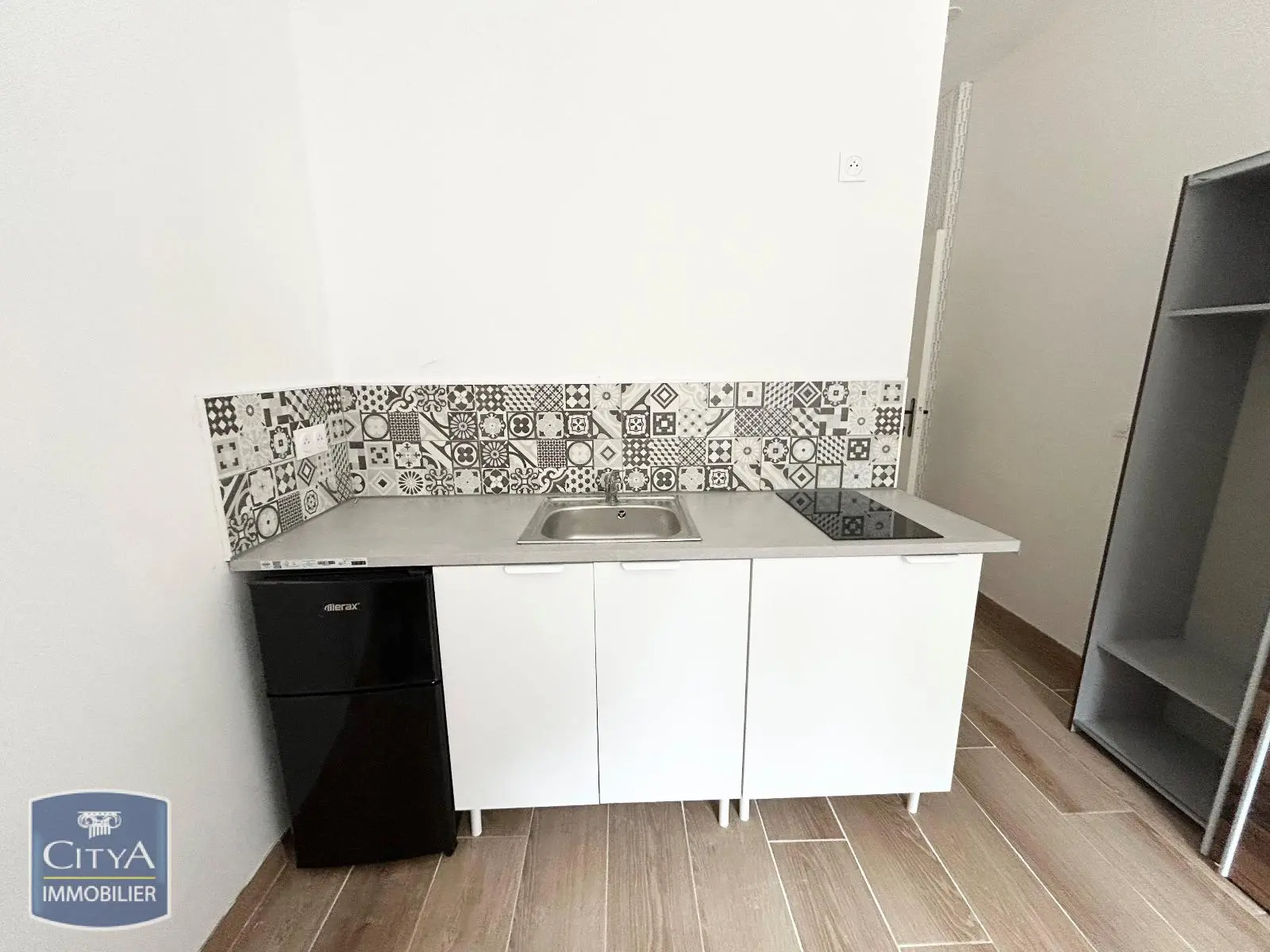 Photo 2 Appartement 1 pièce 15.65m²