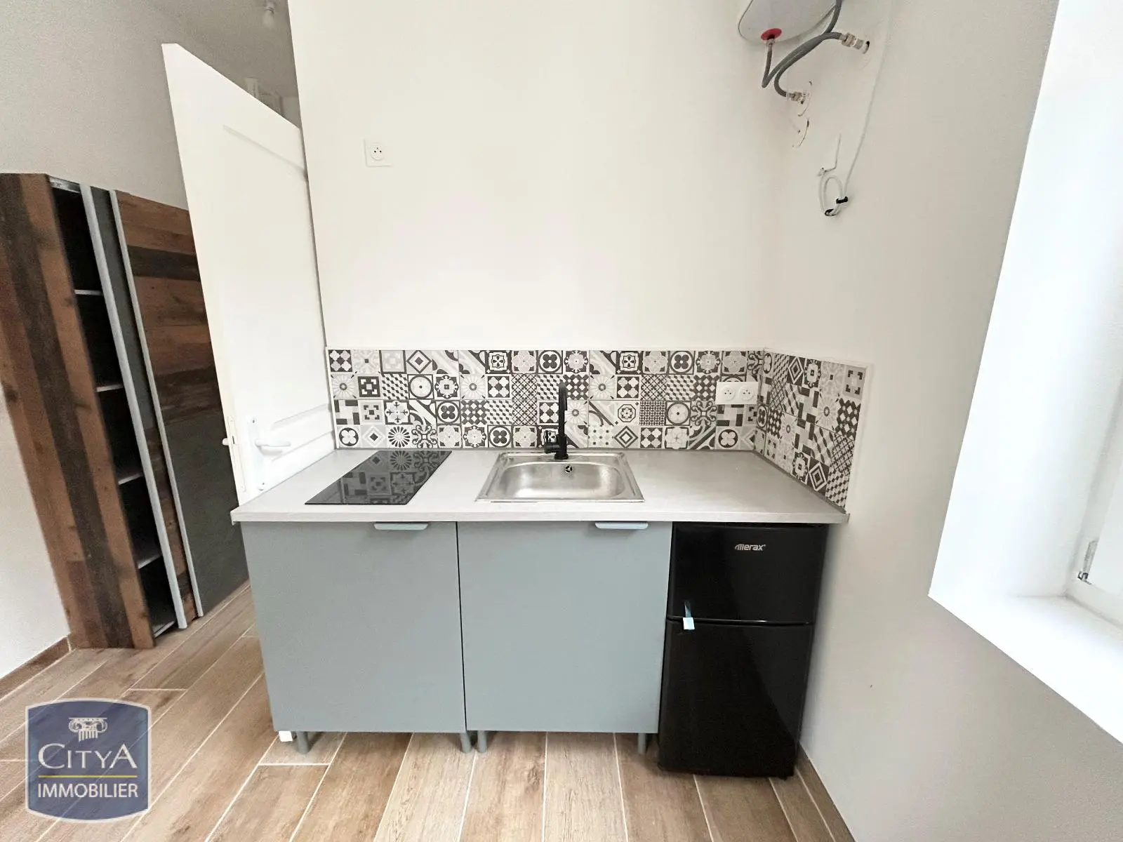 Photo 2 Appartement 1 pièce 15.16m²