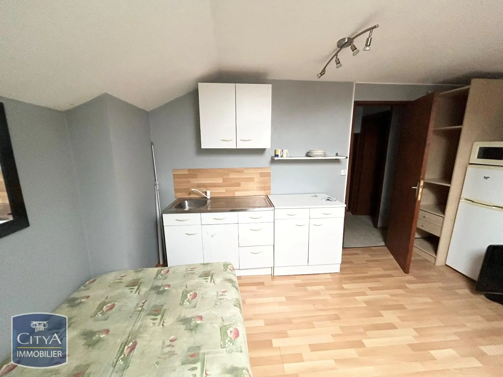 Photo 2 Appartement 1 pièce 21.5m²