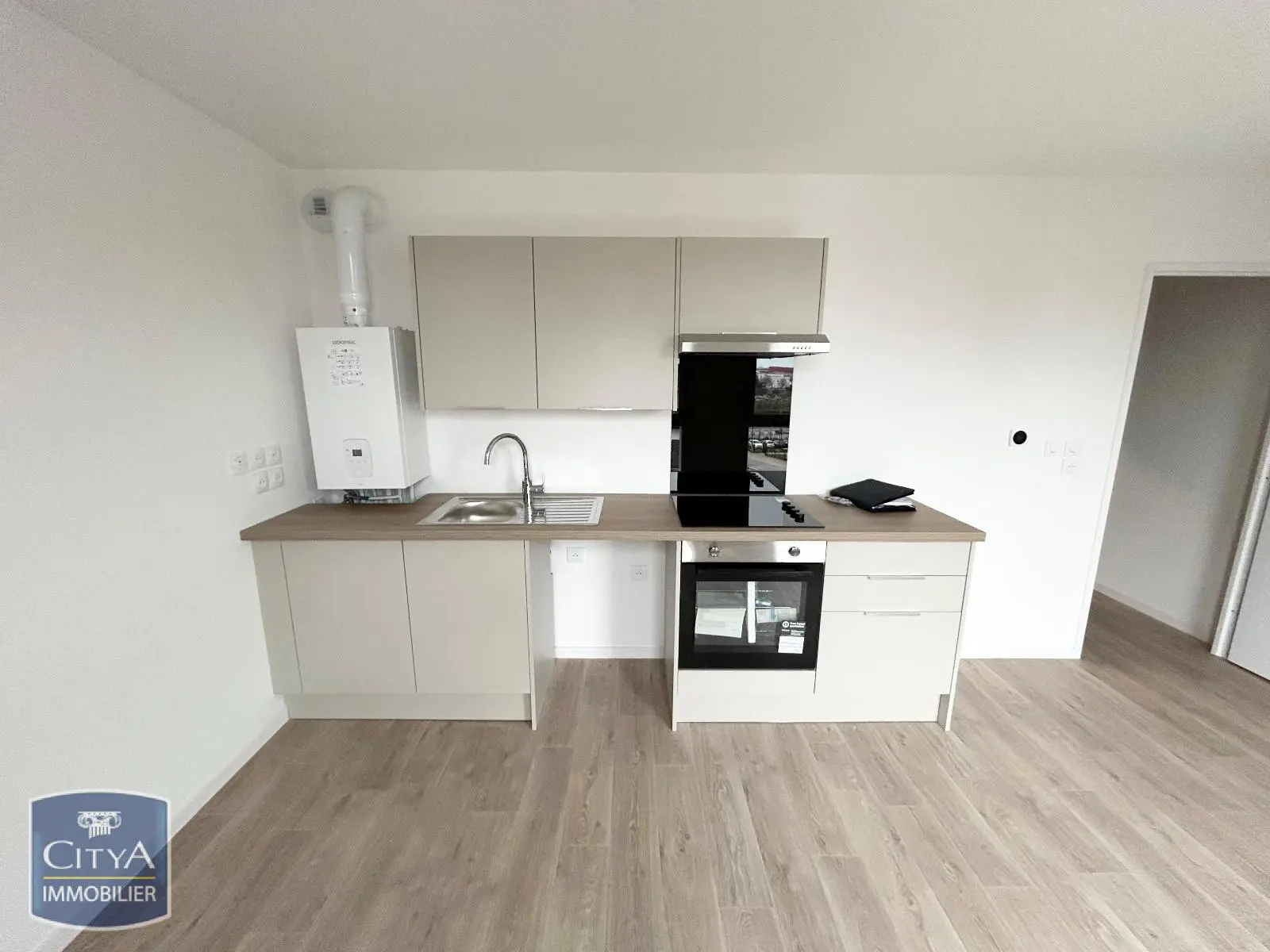 Photo 2 Appartement 1 pièce 26.84m²