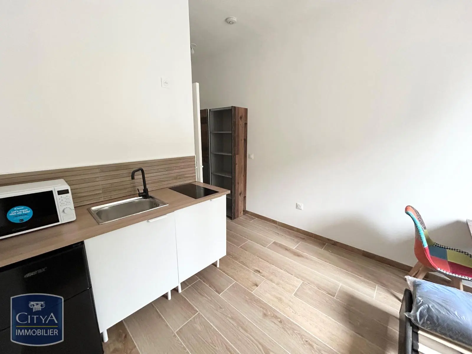 Photo 1 Appartement 1 pièce 16.4m²