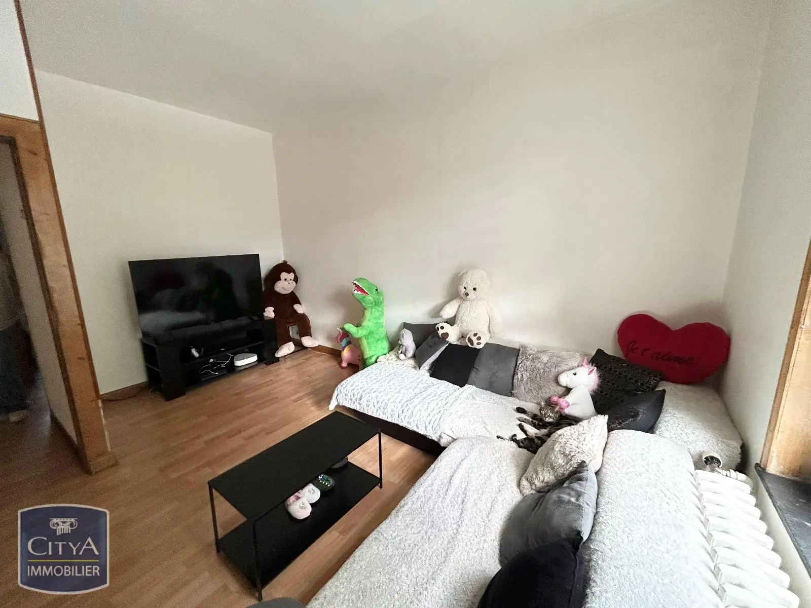 Photo 1 Appartement 3 pièces 135.47m²