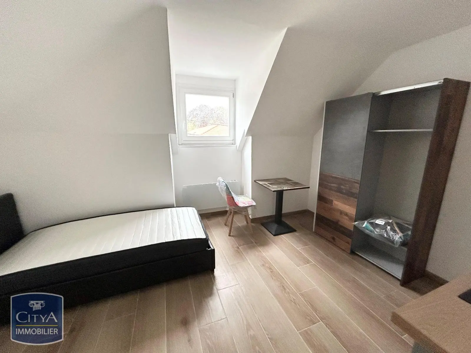 Photo 2 Appartement 1 pièce 14.38m²