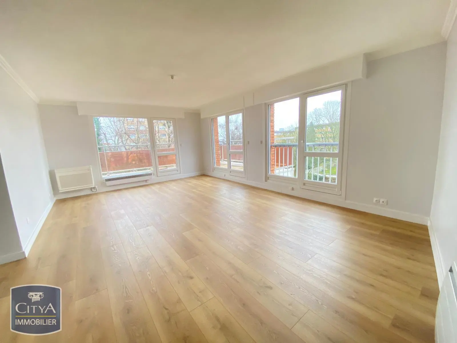 Photo 1 Appartement 5 pièces 127.87m²