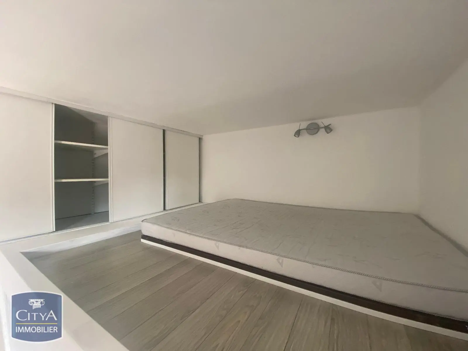 Photo 6 Appartement 1 pièce 19.77m²