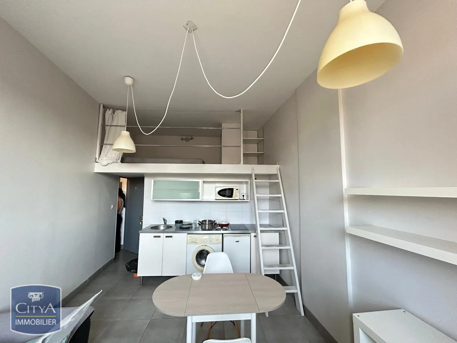 Photo 1 Appartement 1 pièce 21m²