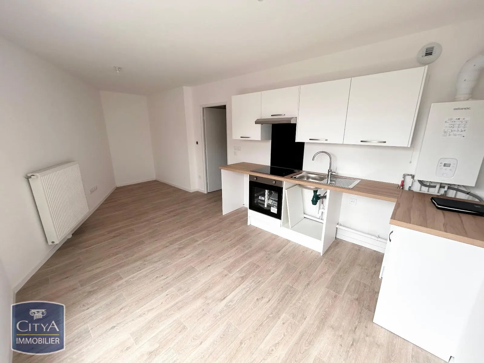 Photo 1 Appartement 1 pièce 27.64m²