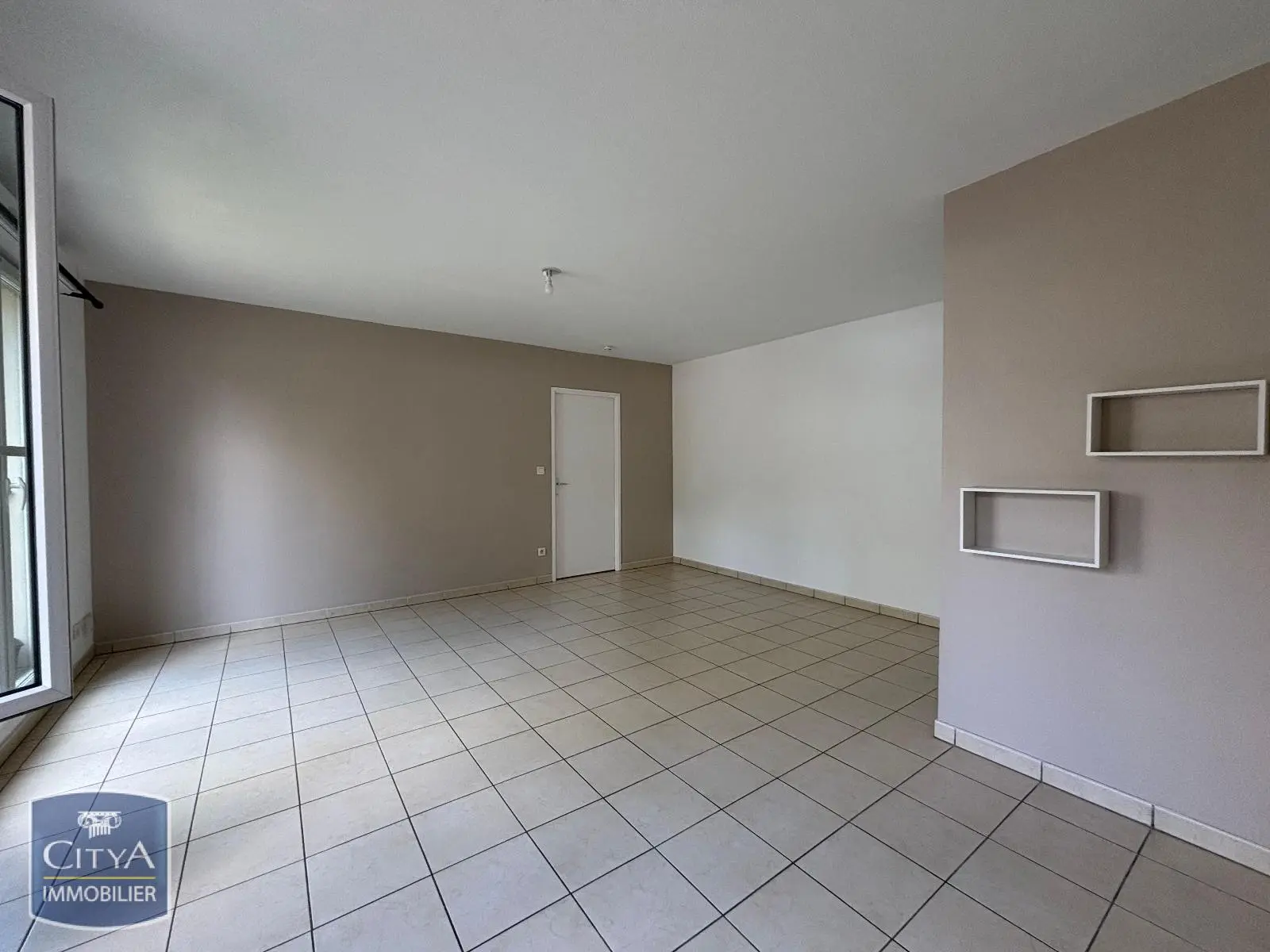 Photo 2 Appartement 2 pièces 52.35m²