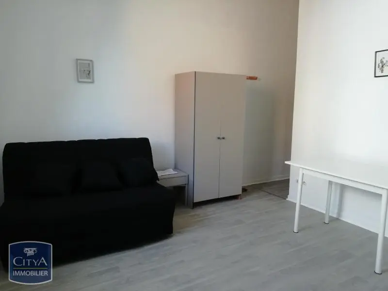 Photo 2 Appartement 1 pièce 13.85m²