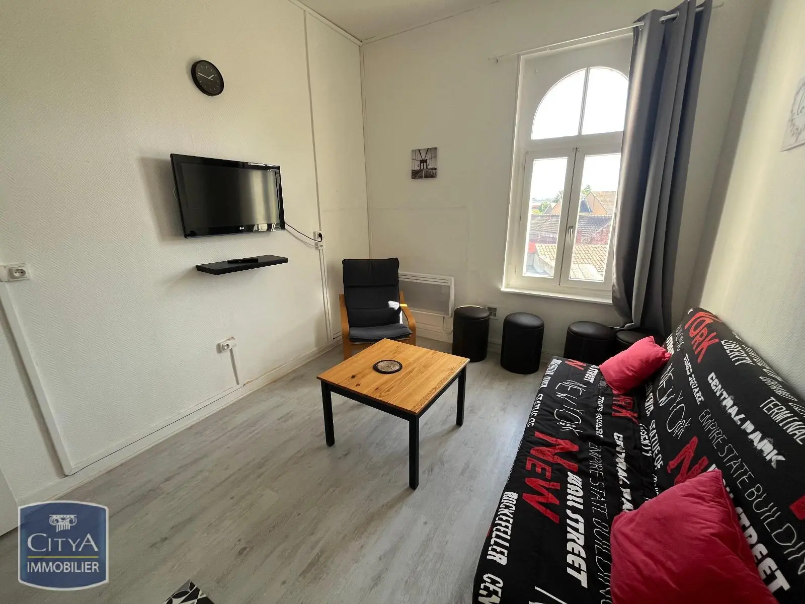Photo 1 Appartement 1 pièce 27.34m²