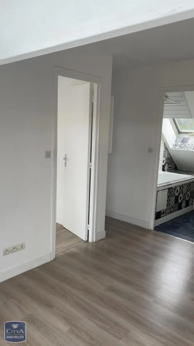 Photo 2 Appartement 1 pièce 22.51m²