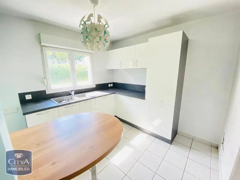 Photo 1 Maison 4 pièces 82.32m²