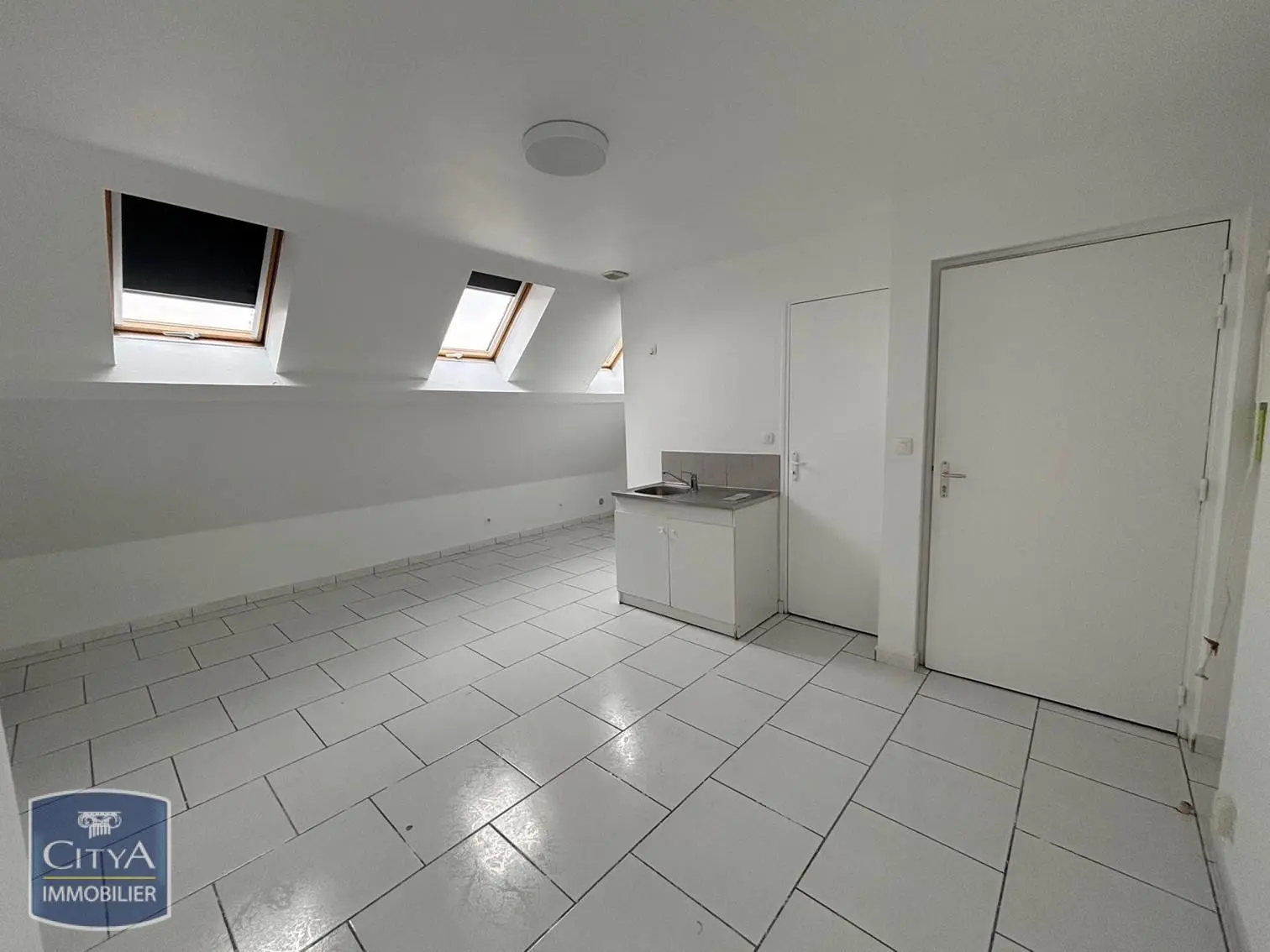 Photo 1 Appartement 1 pièce 21.71m²