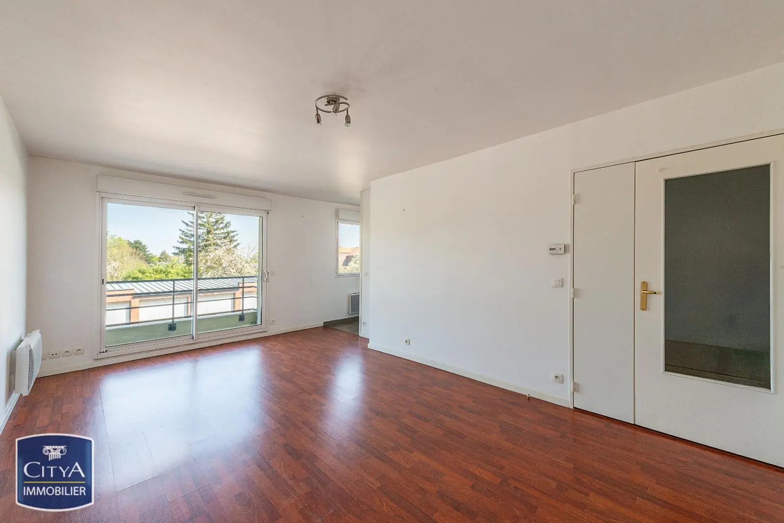 Photo 2 Appartement 1 pièce 32.69m²