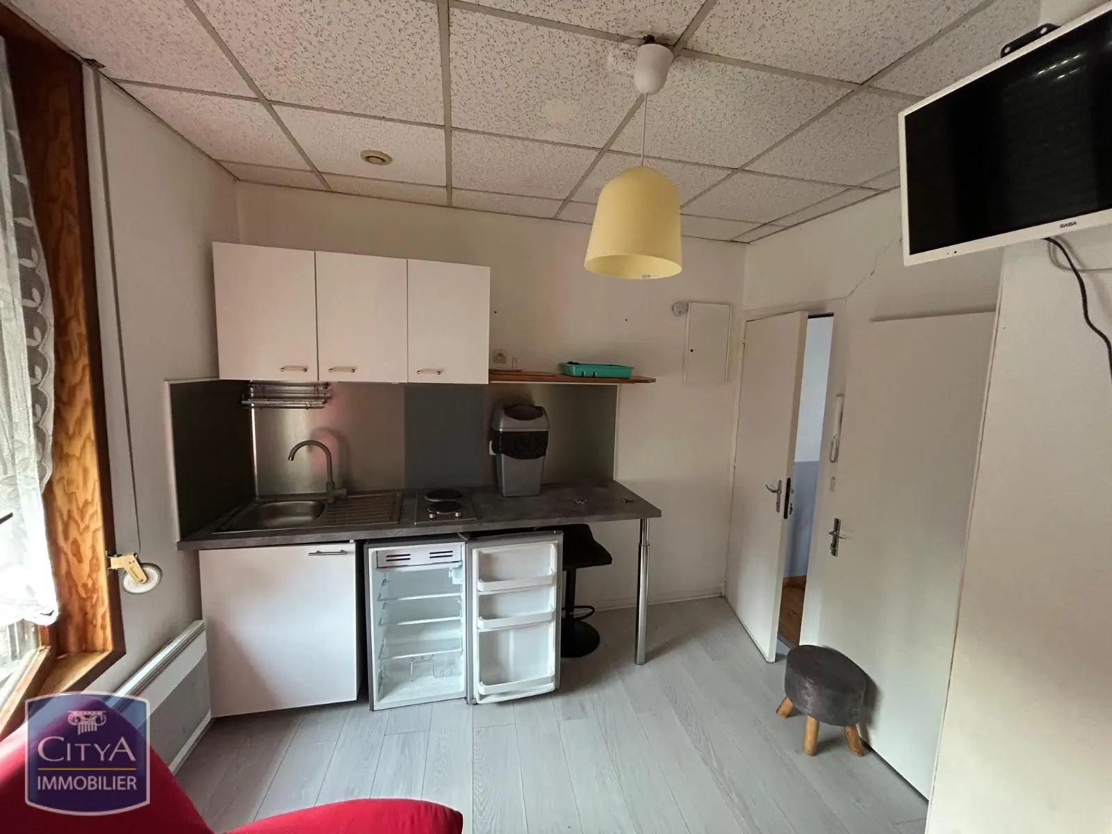 Photo 2 Appartement 1 pièce 12.1m²